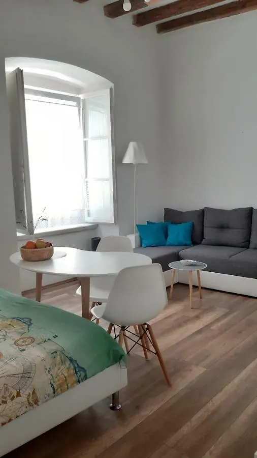 Apartment D2 4U Zara